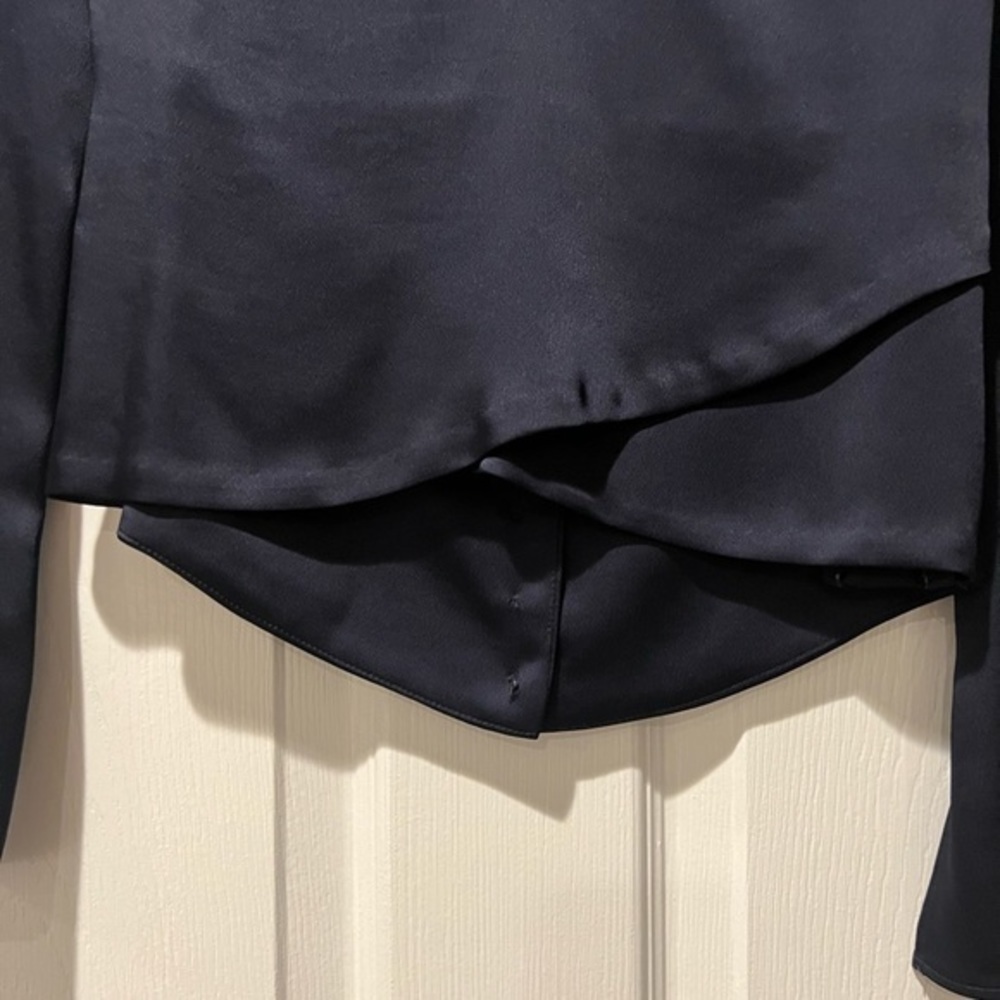 NWT INTERMIX MIDNIGHT BLUE TOP SIZE P - Picture 3 of 10
